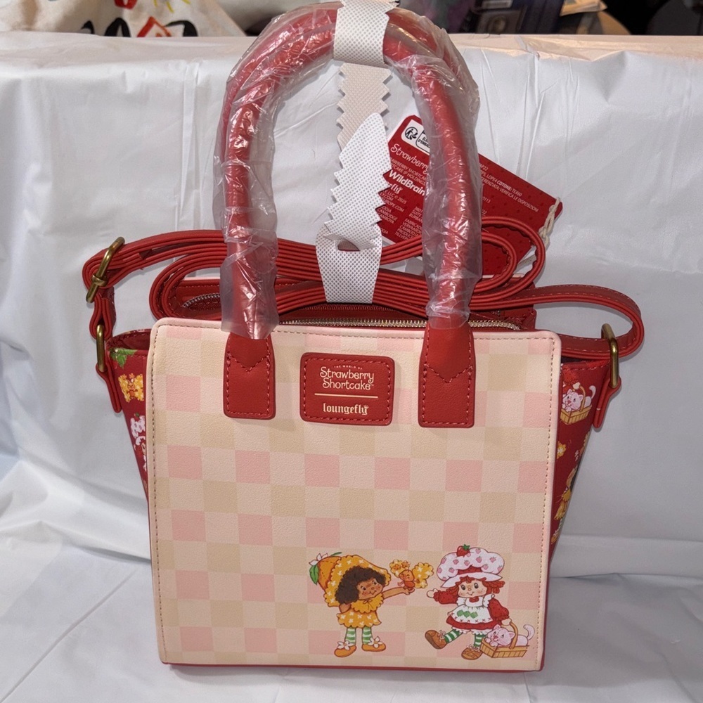 NWT Loungefly Strawberry Shortcake Mini Bag - Picture 2 of 5